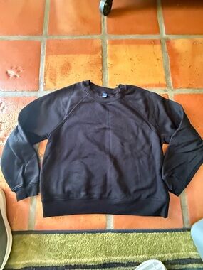 Old Navy Men's Black Crewneck Sweatshirt